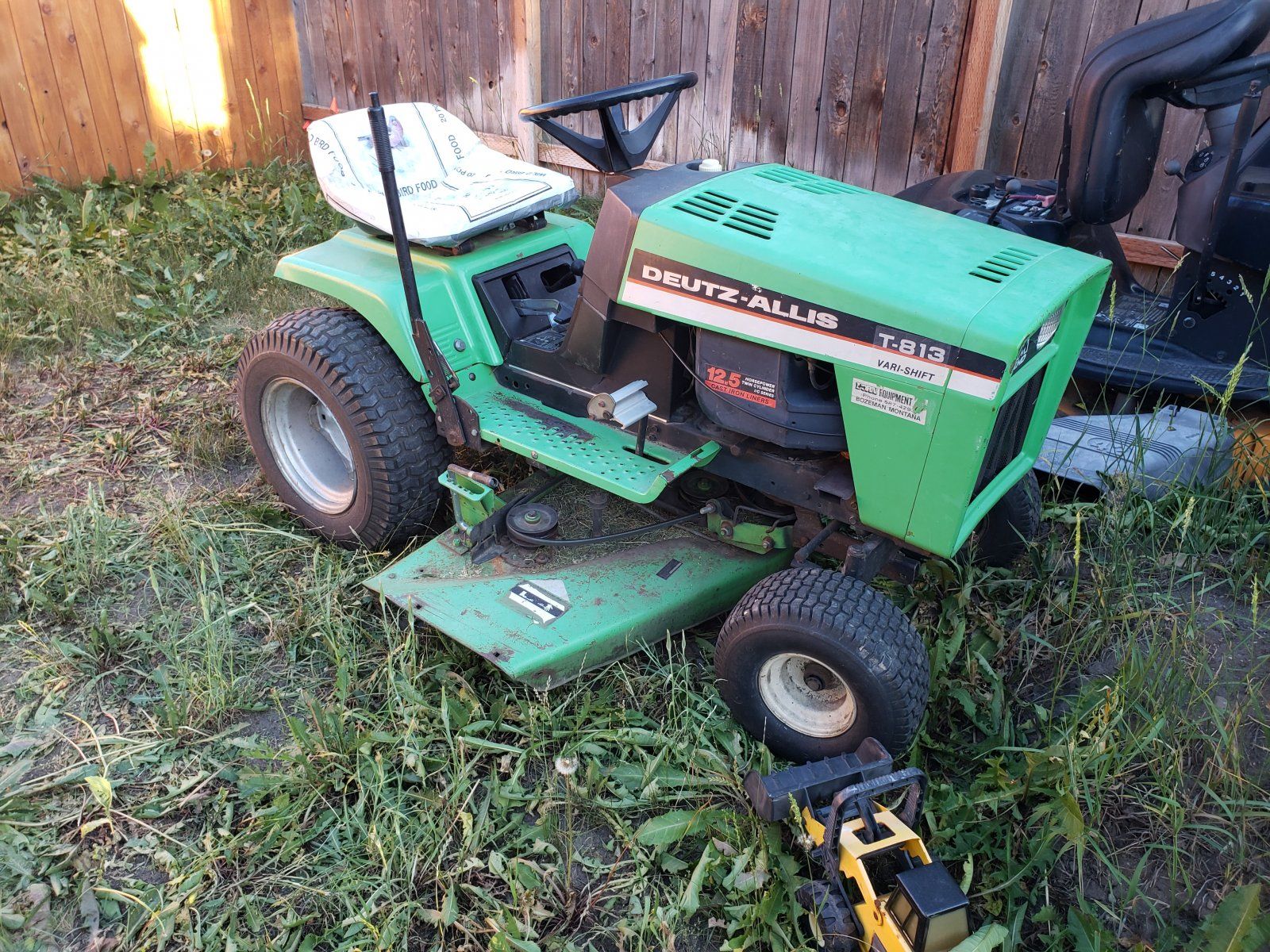 Deutz-Allis T-813
