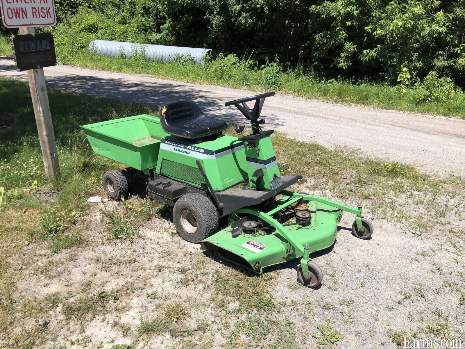 Deutz-Allis Vanguard FC12 Lawn Tractor