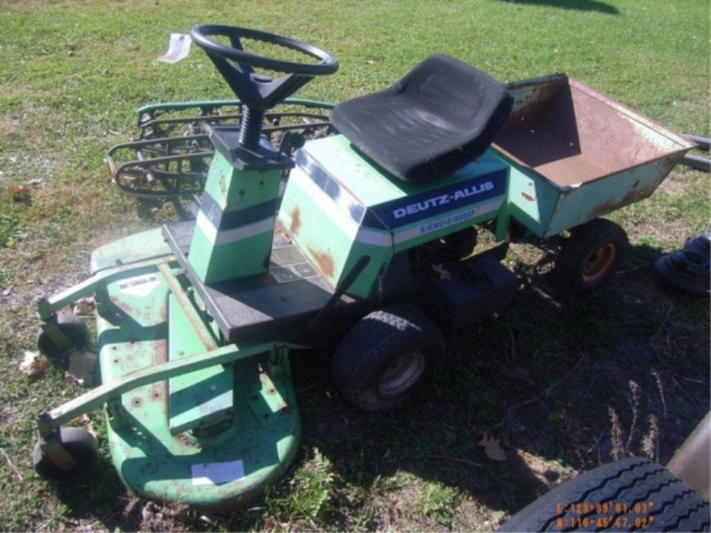 Deutz-Allis Vanguard FC12H Lawn Tractor