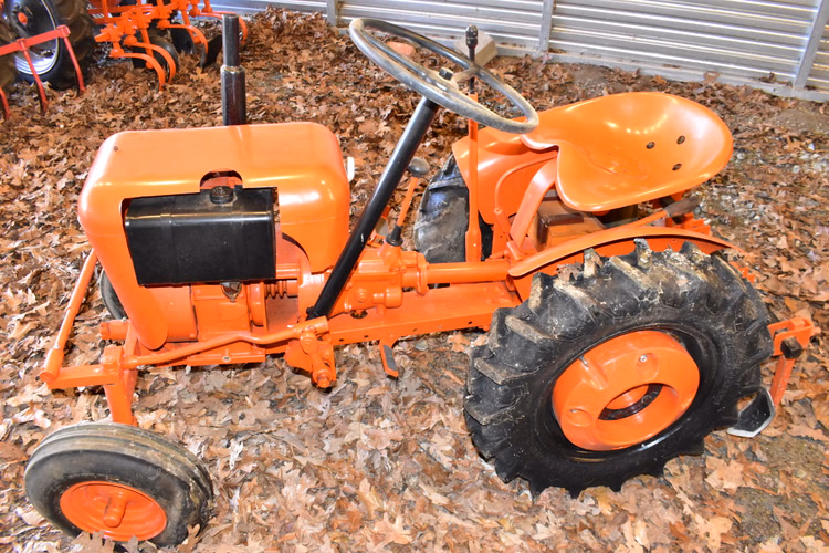 Economy Jim Dandy 10HP Lawn Tractor