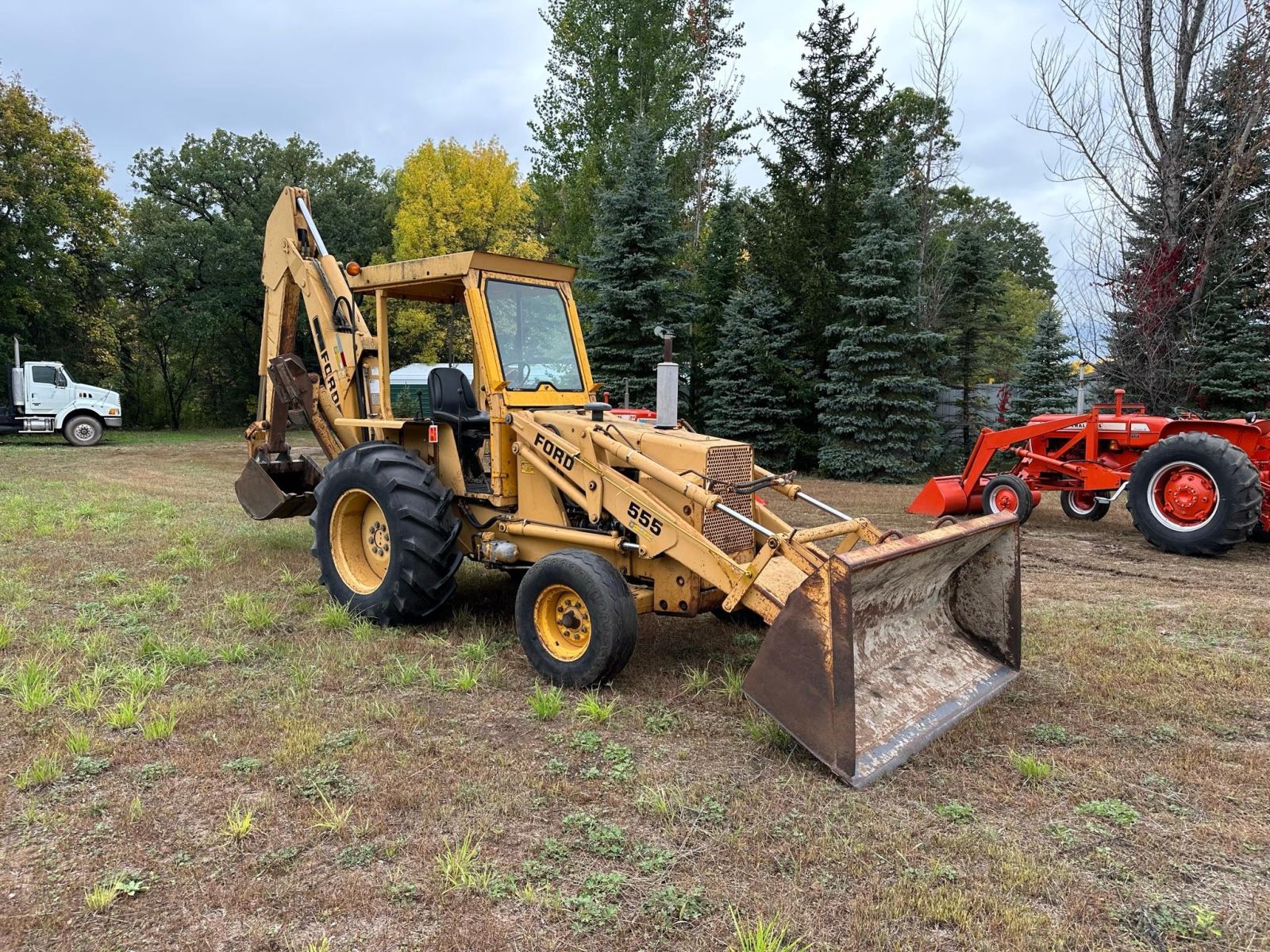 Ford 555