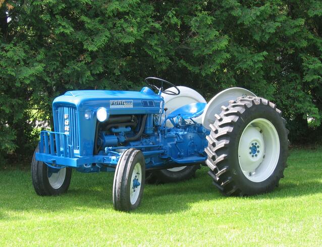 Ford 5550