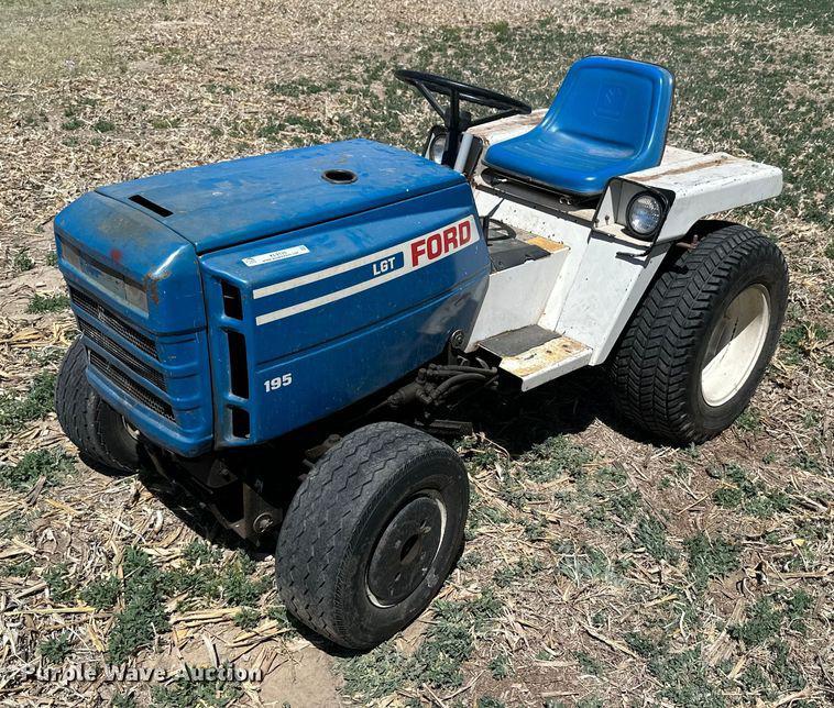 Ford LGT-195