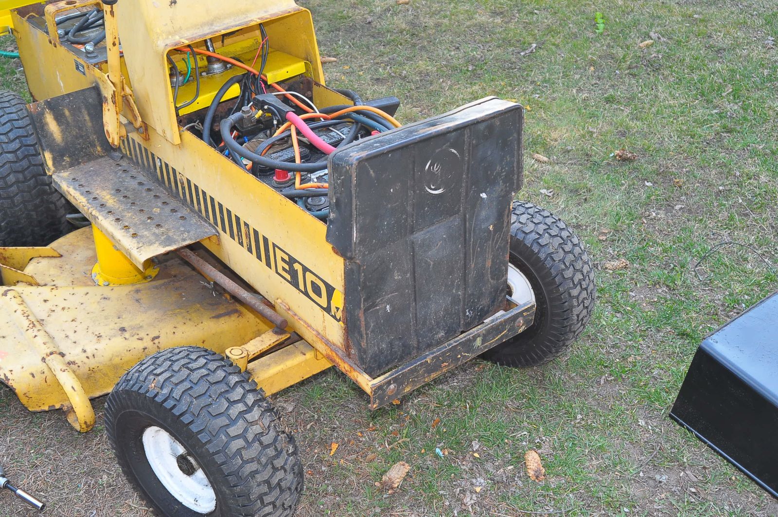 General Electric E14 Elec-Trak Lawn Tractor