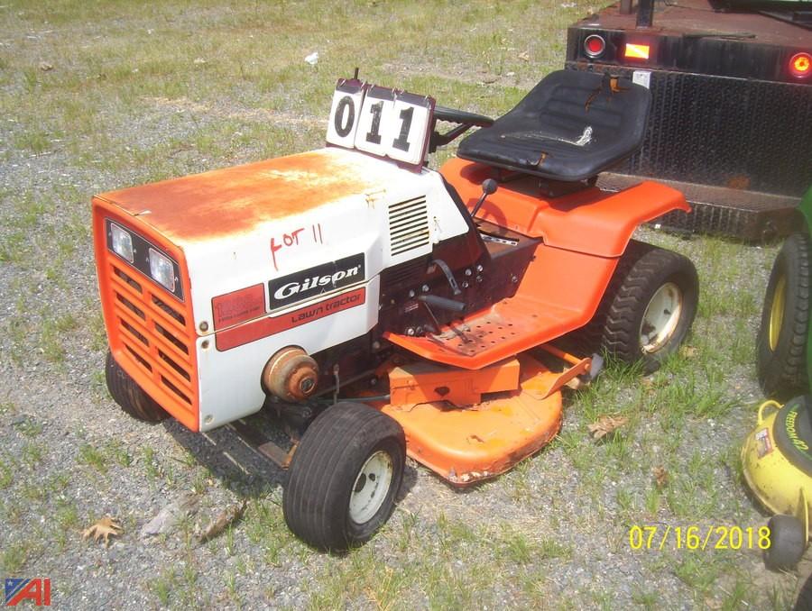 Gilson 52046 Lawn Tractor