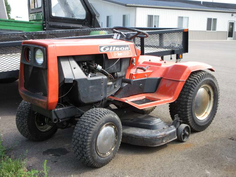 Gilson 53051 Lawn Tractor