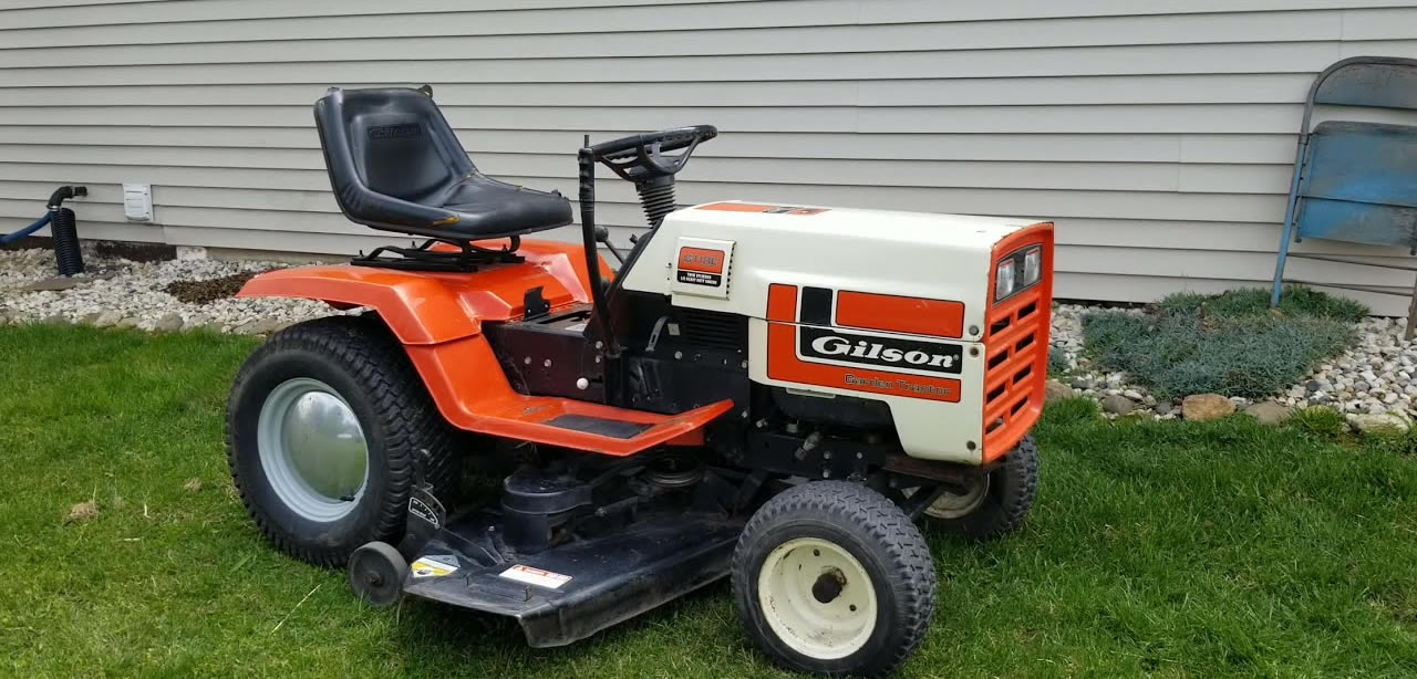 Gilson 53079 GT18E Lawn Tractor
