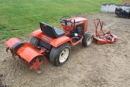 Gilson 806 RM-5 Lawn Tractor