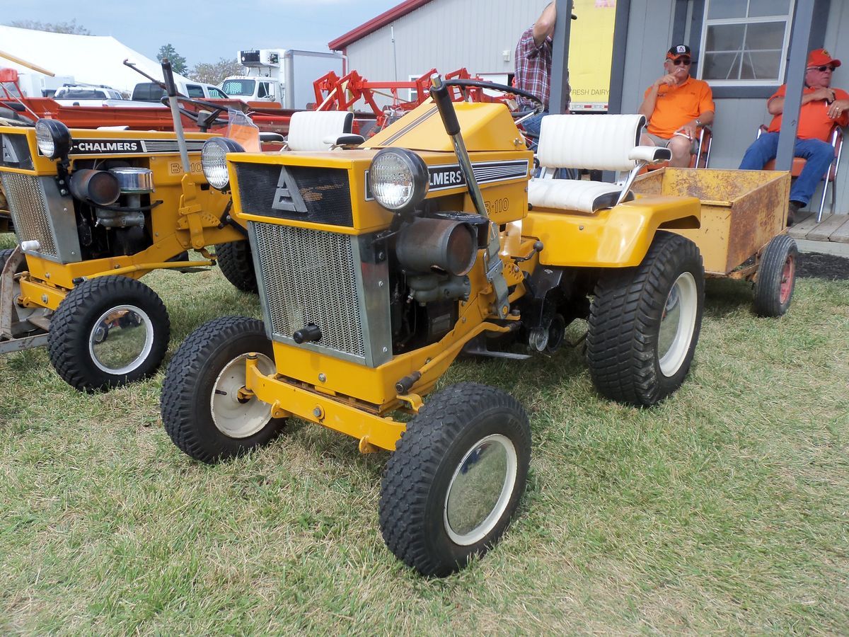 Gilson 878 Cadet Lawn Tractor