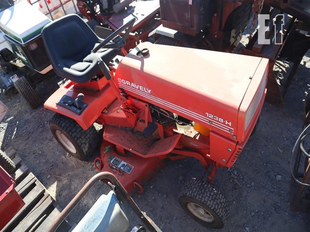 Gravely 1238-H Lawn Tractor