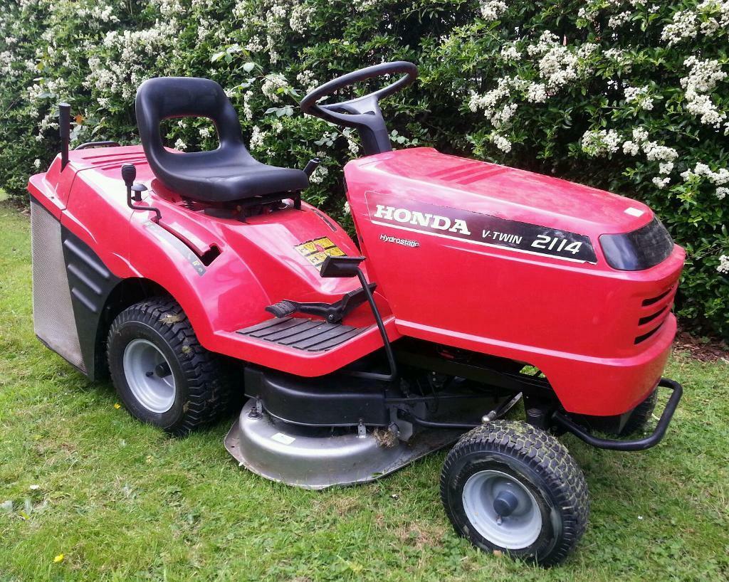 Honda HF2114 Lawn Tractor