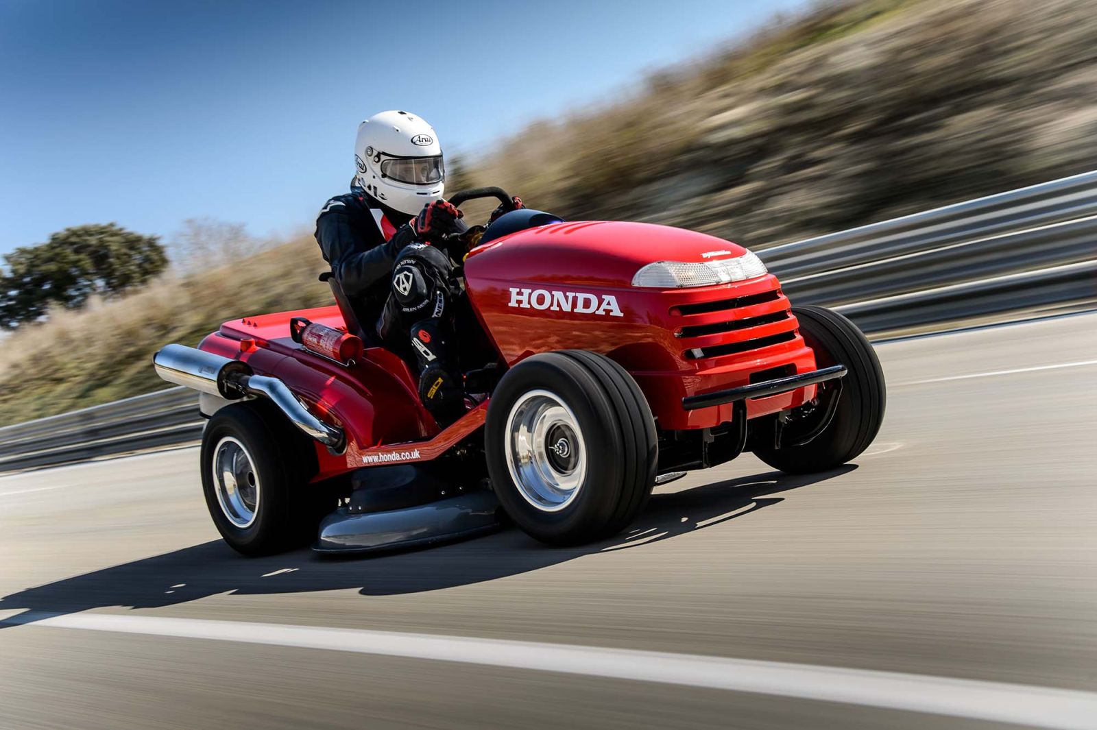 Honda HF2620 Lawn Tractor