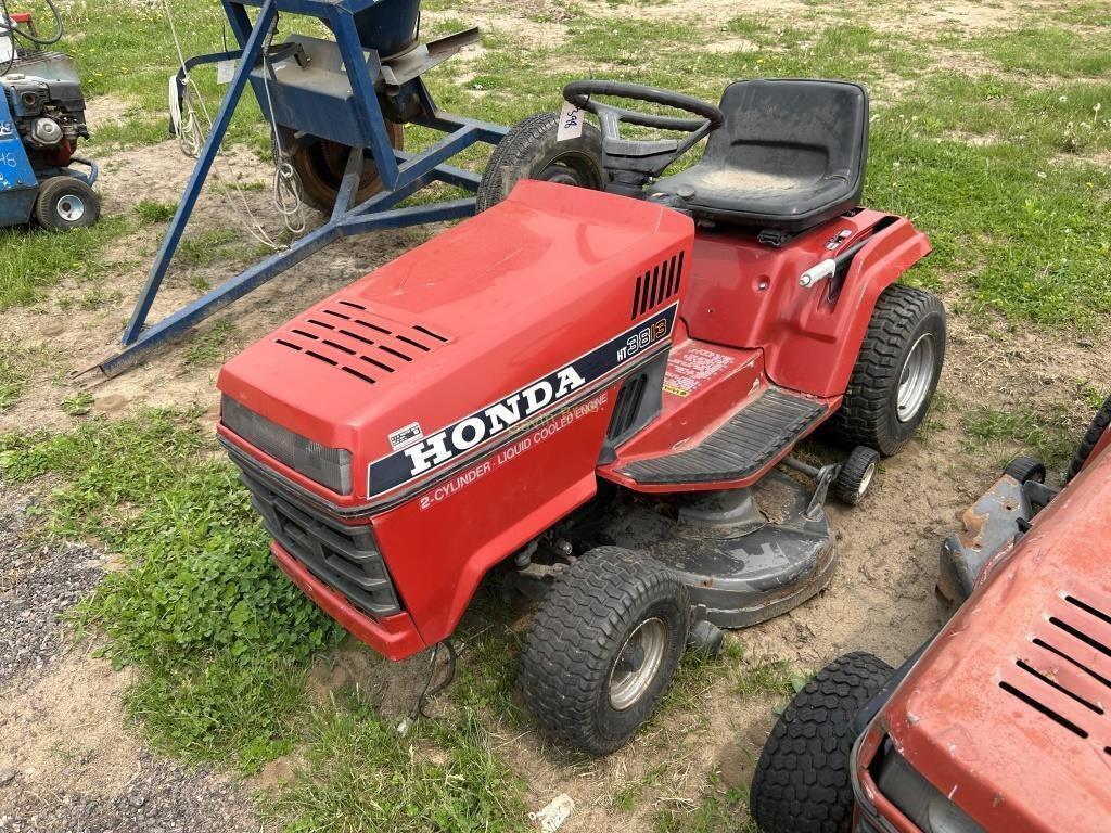 Honda HT-R3811 Lawn Tractor