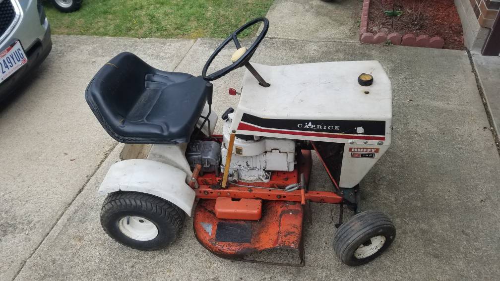 Huffy Broadlawn 1050 Lawn Tractor