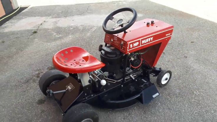 Huffy H1054 Lawn Tractor