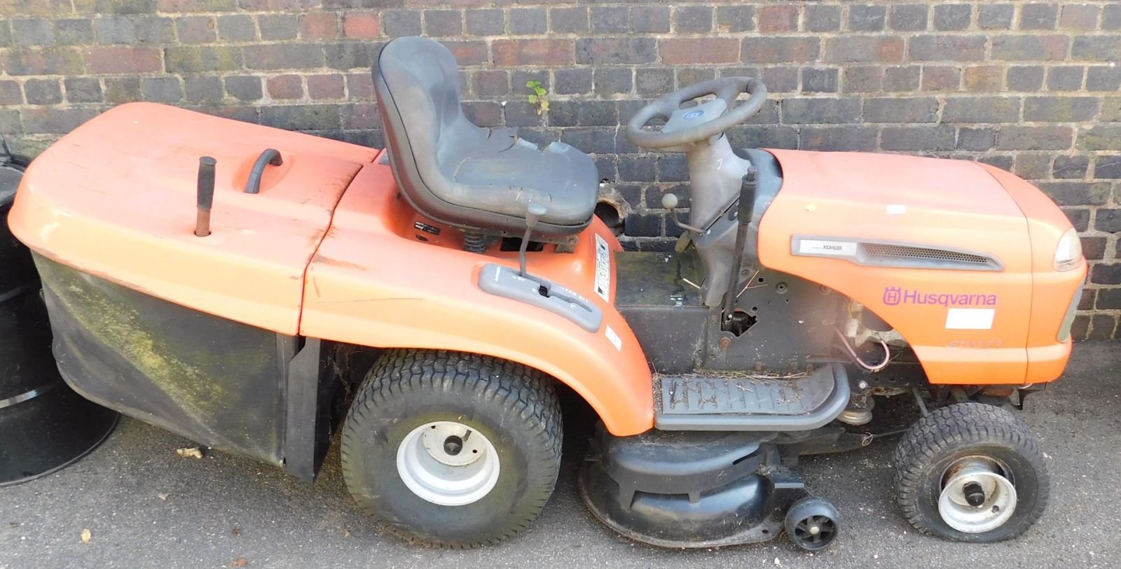 Husqvarna CTH171 Lawn Tractor