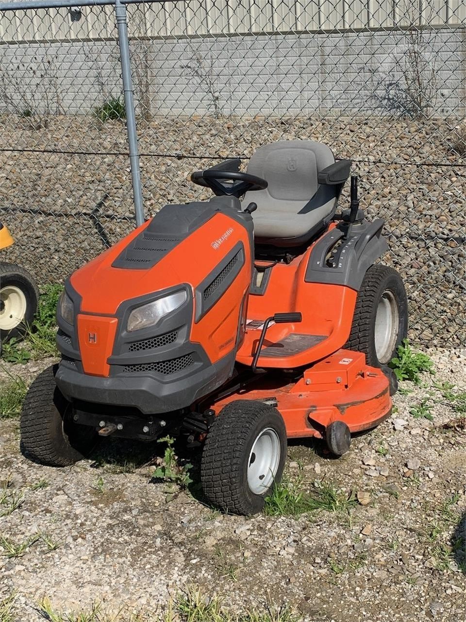 Husqvarna GTH26V52LS Lawn Tractor
