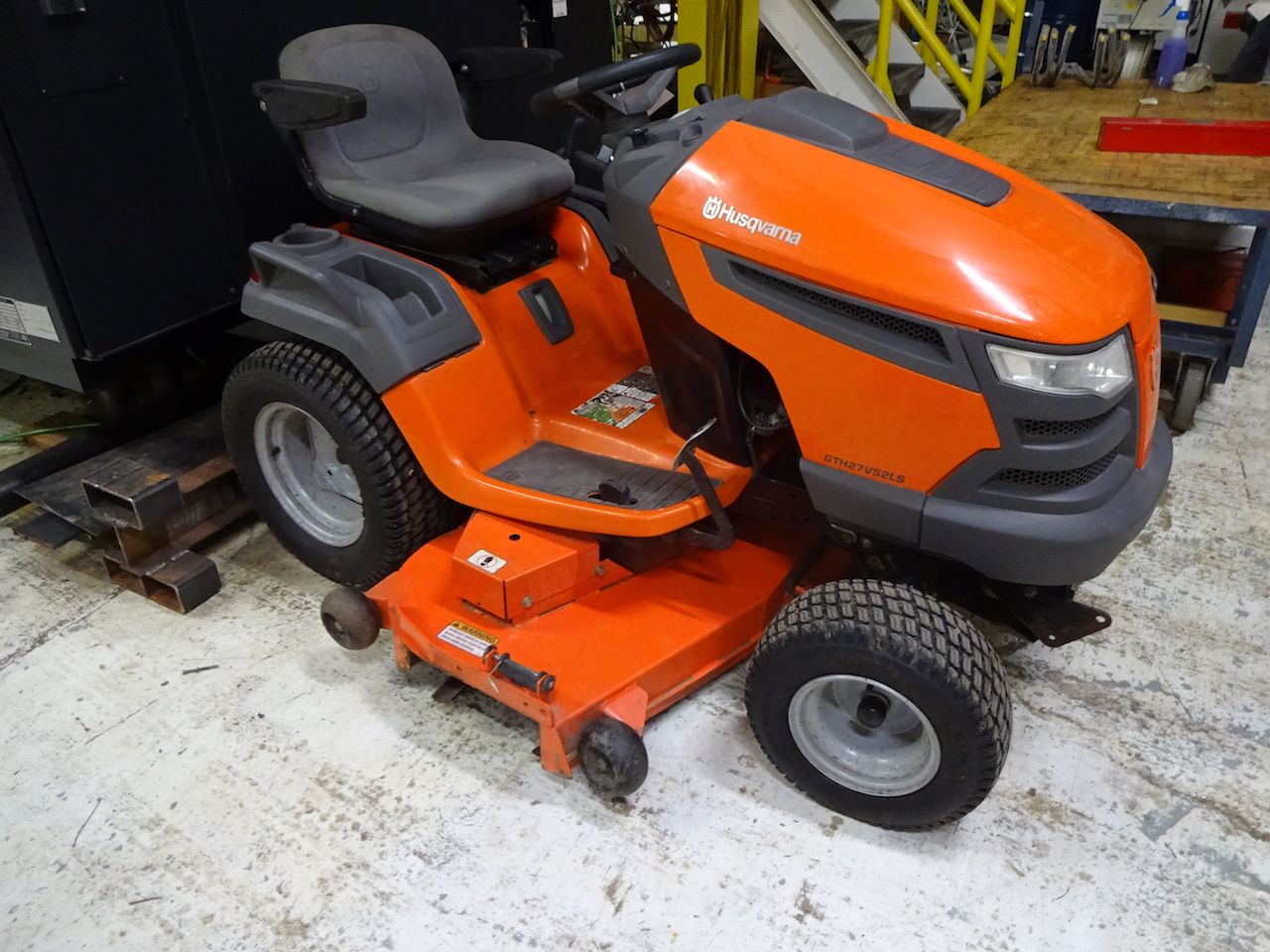 Husqvarna GTH27V52LS Lawn Tractor