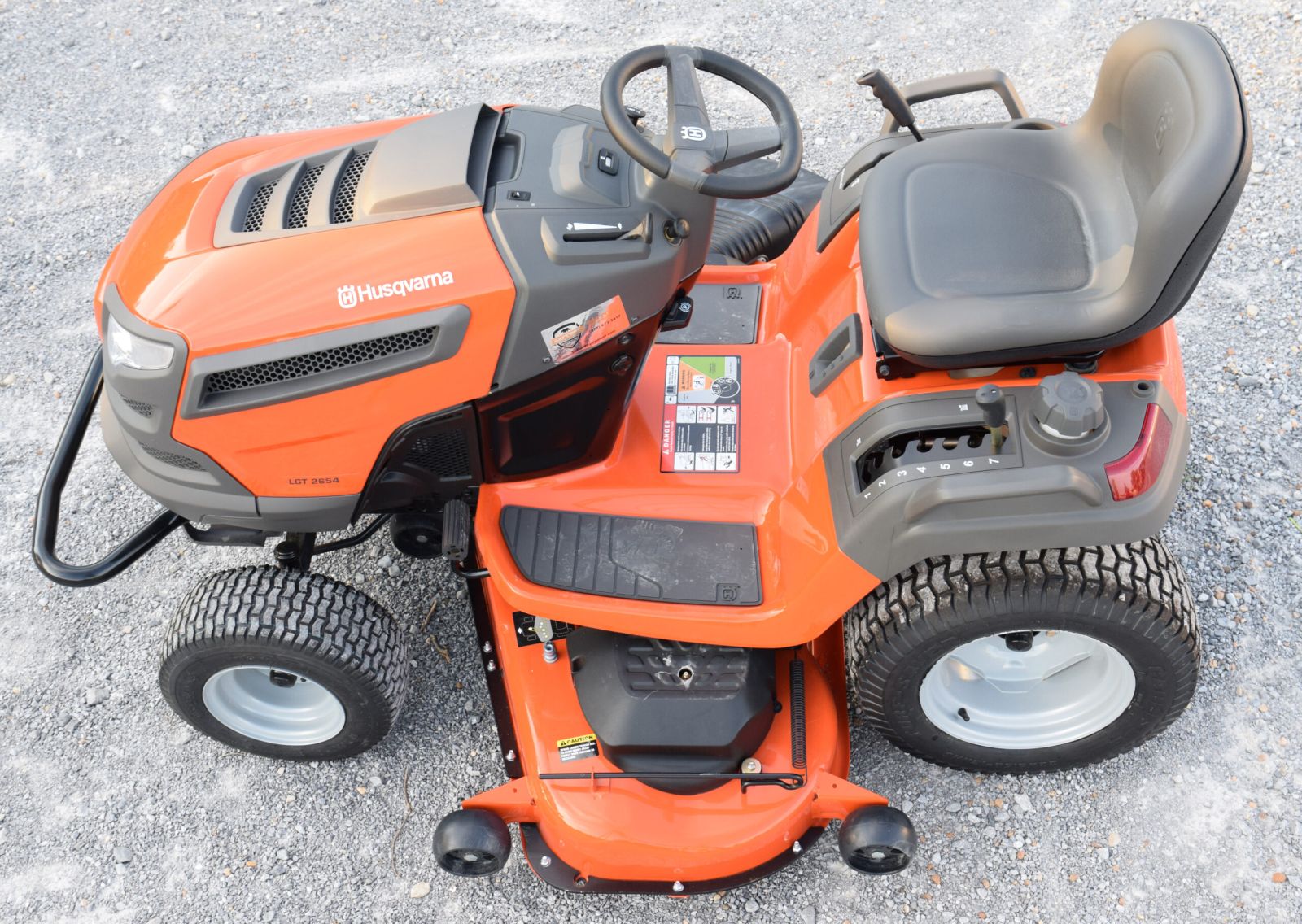 Husqvarna LGT2654 Lawn Tractor
