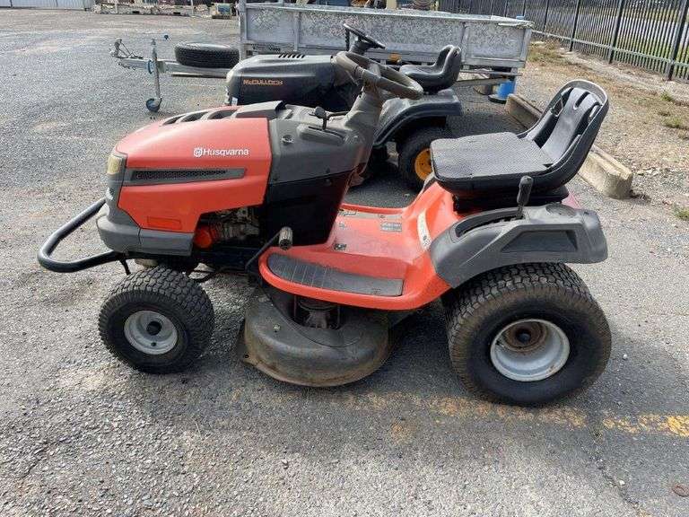 Husqvarna LTH2038 Lawn Tractor