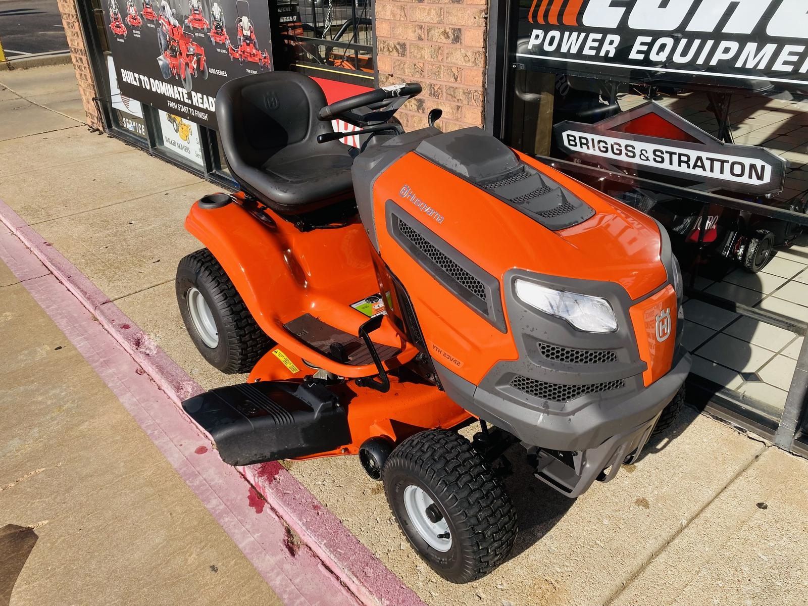Husqvarna YTH23V42LS Lawn Tractor
