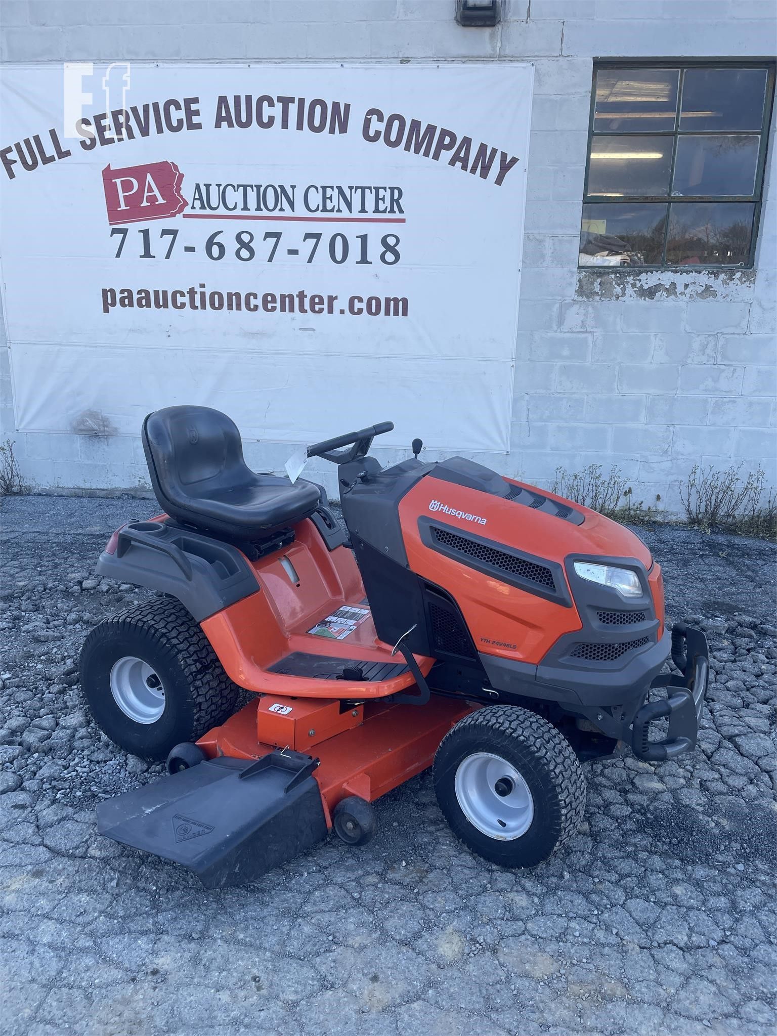 Husqvarna YTH24V48LS Lawn Tractor