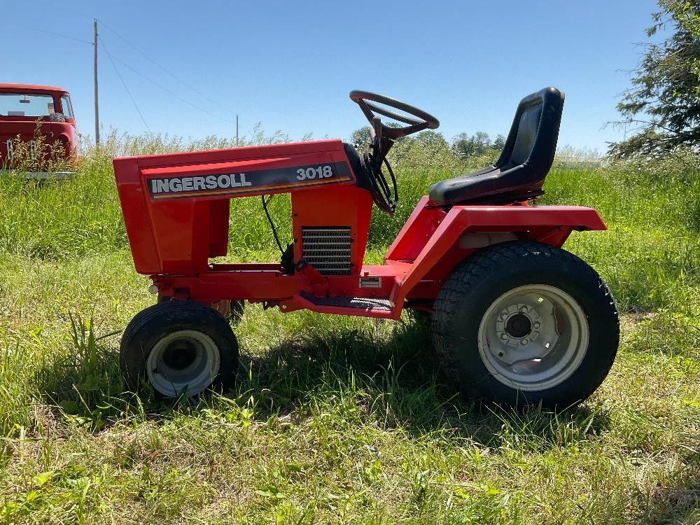 Ingersoll 3018 Lawn Tractor