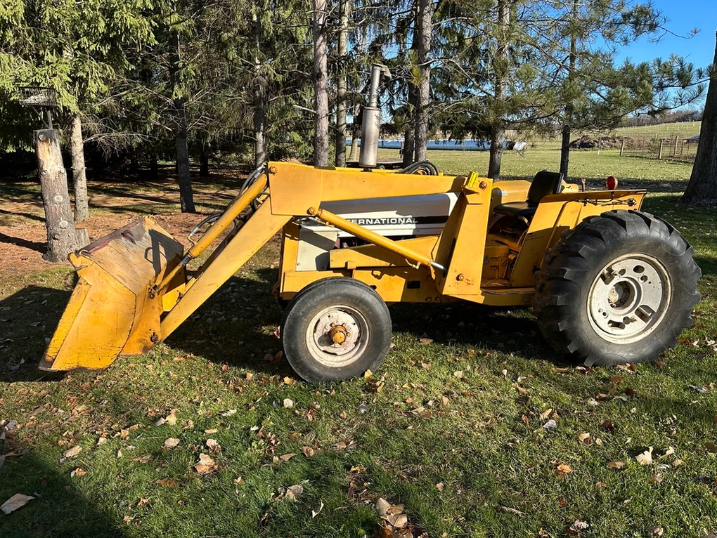 International Harvester 2410B Industrial Tractor