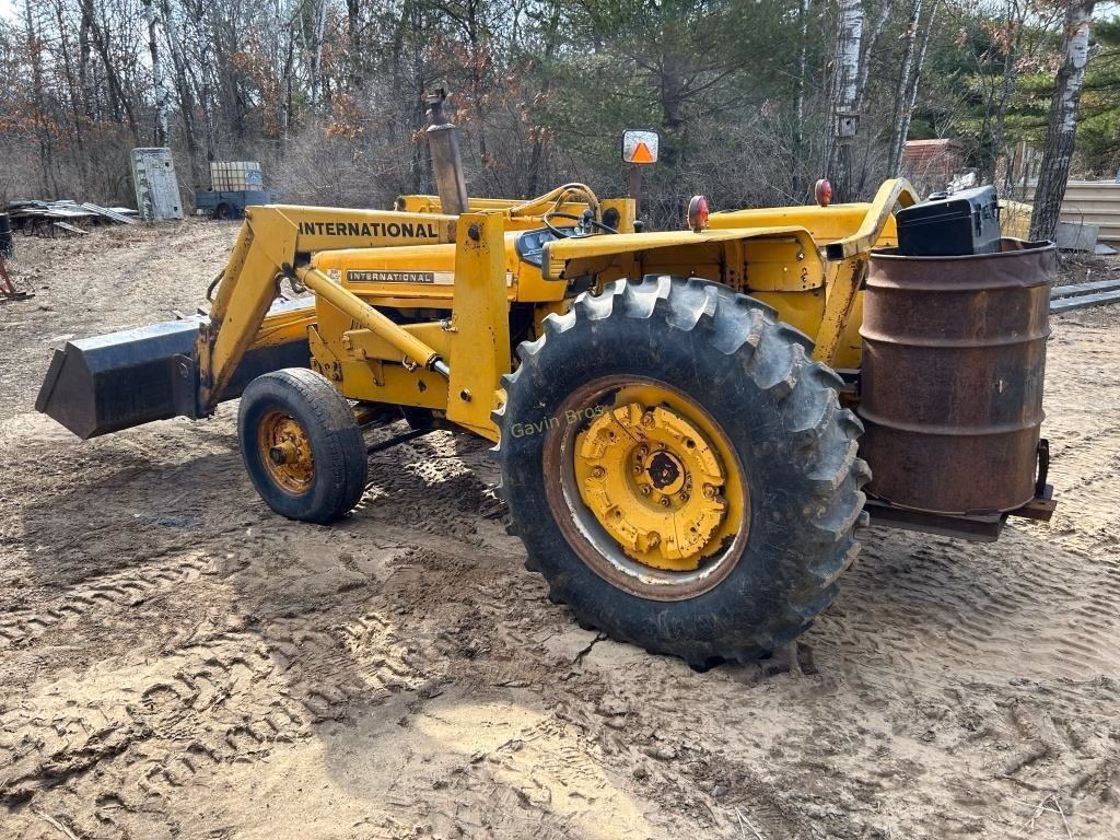 International Harvester 2500 Constructall