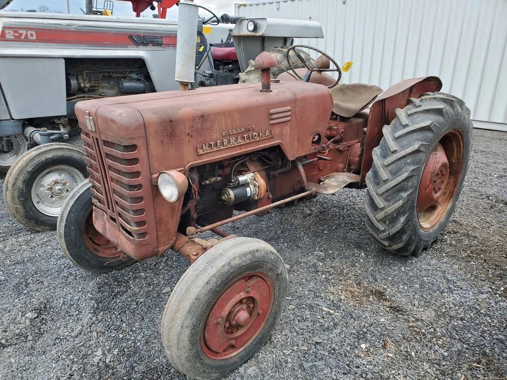 International Harvester 2505B