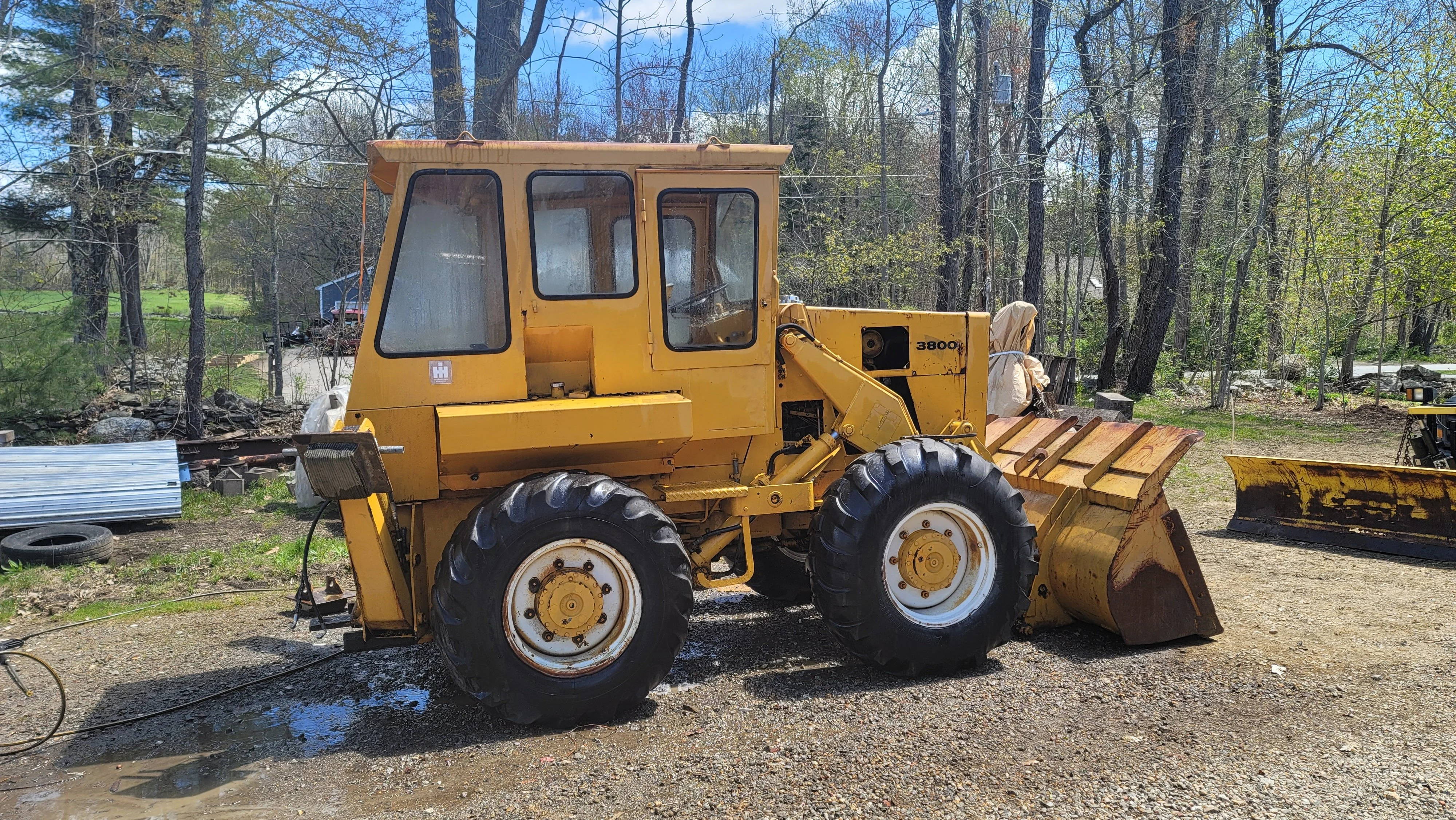 International Harvester 3800