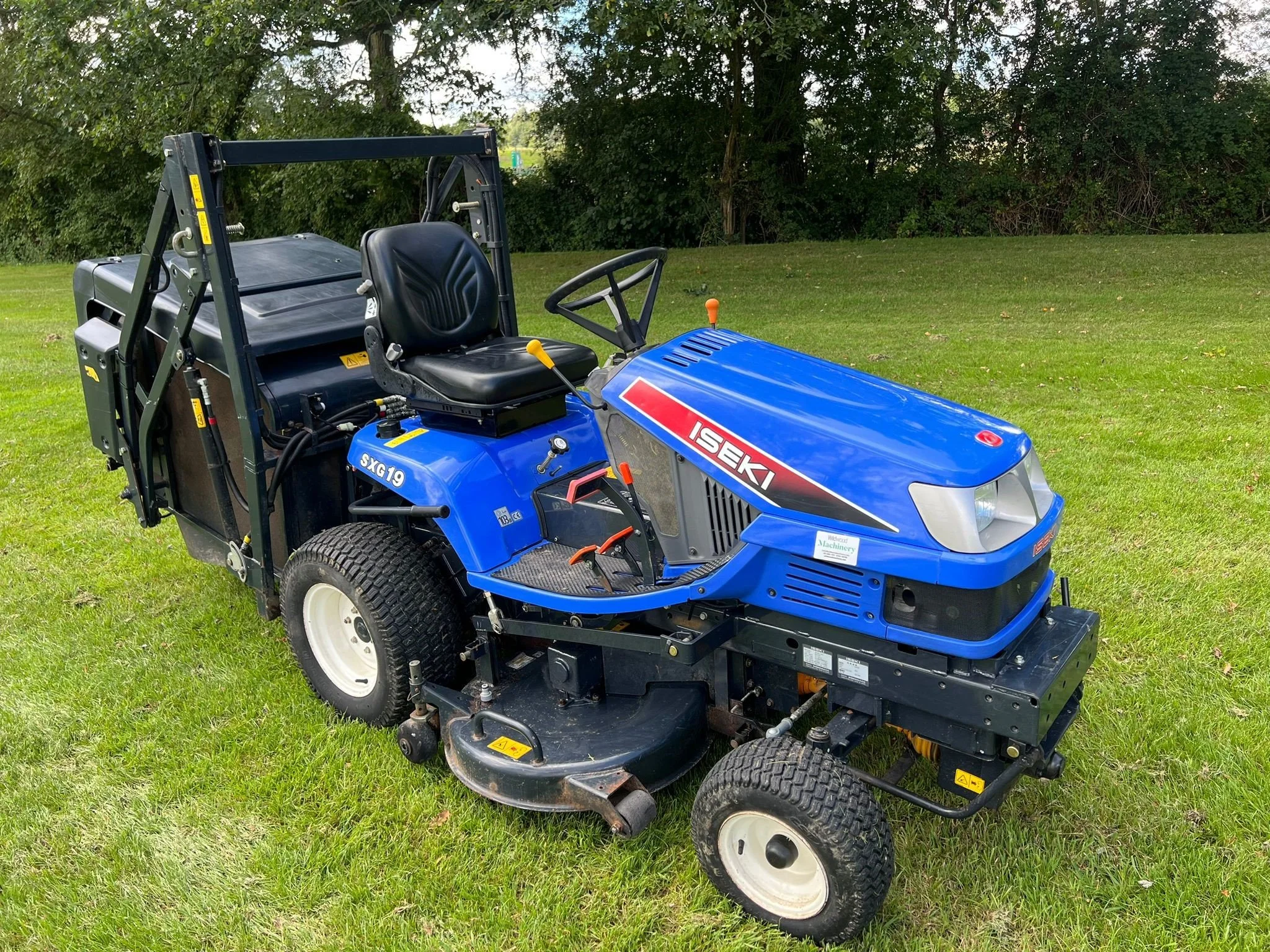 Iseki SXG19 Lawn Tractor