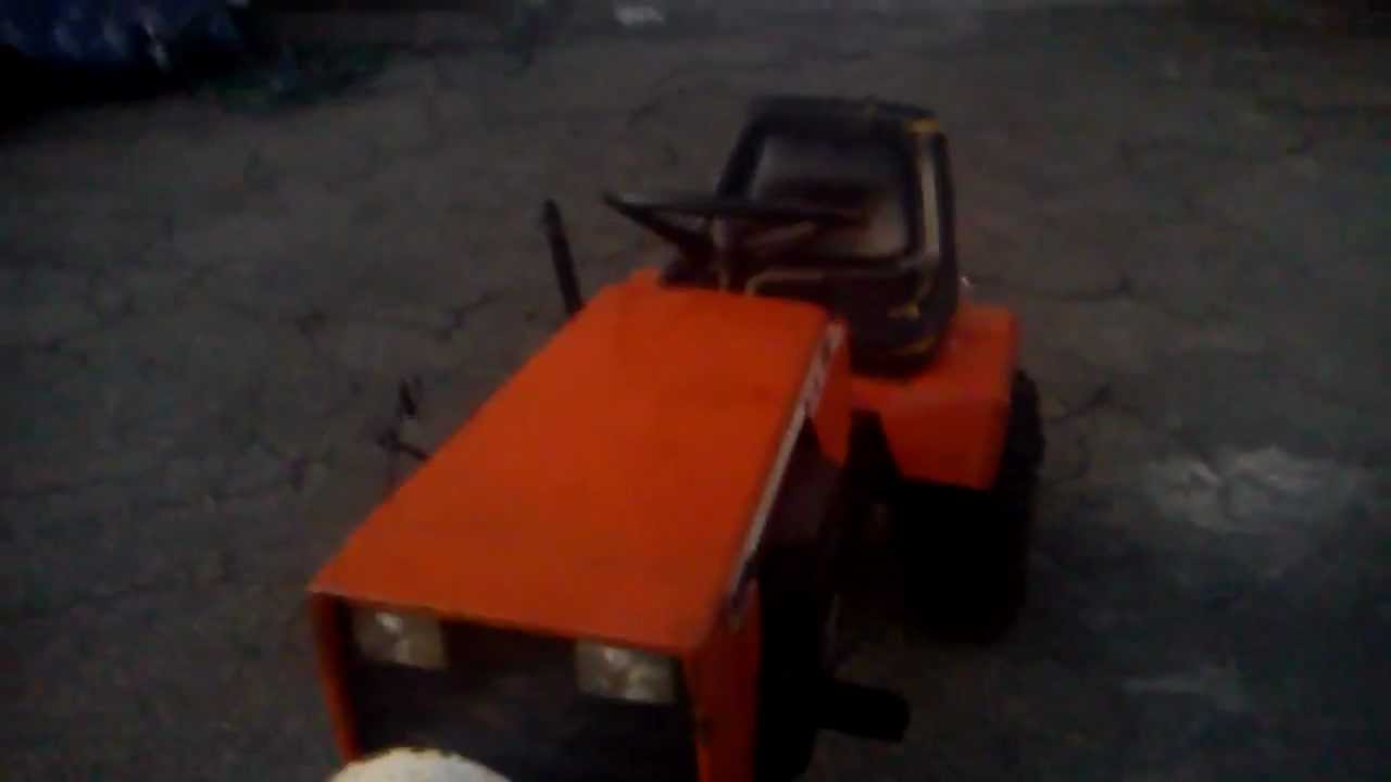 J.I. Case 116 XC Lawn Tractor