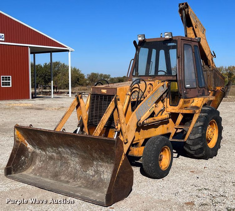J.I. Case 680G Construction King