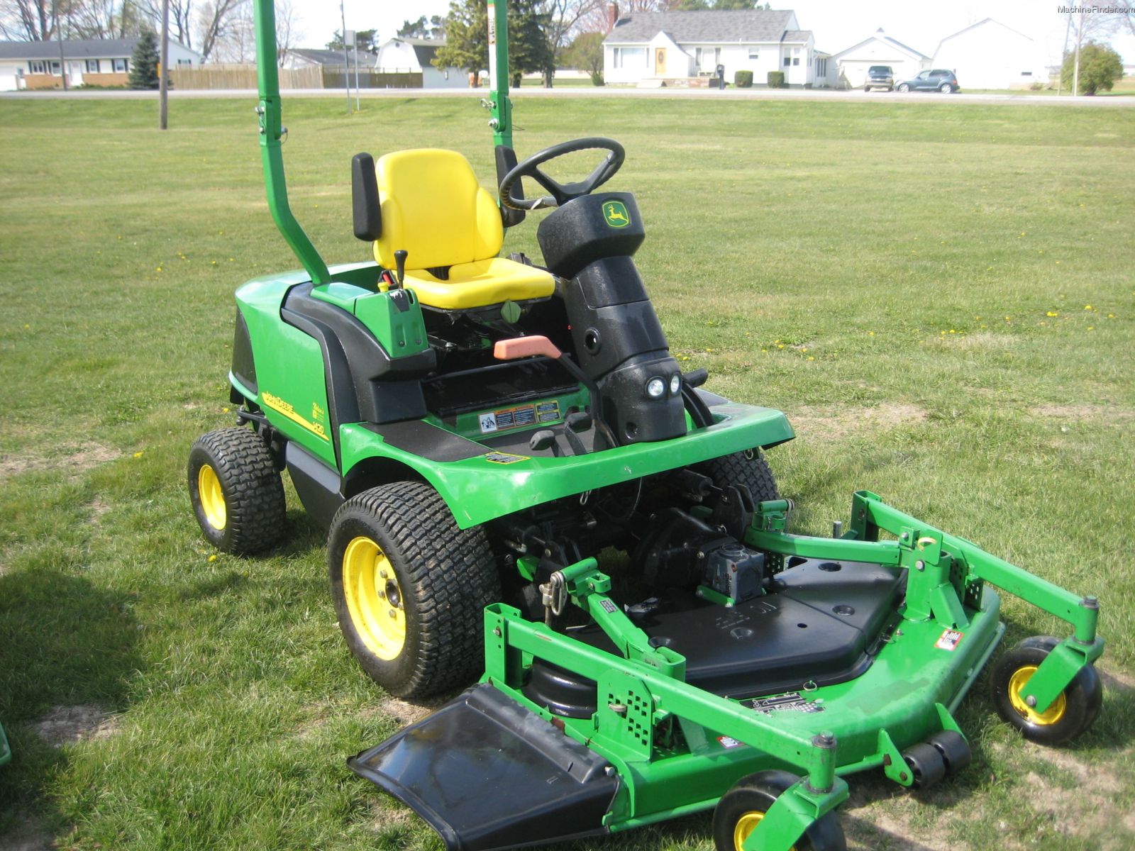 John Deere 1420 Lawn Tractor