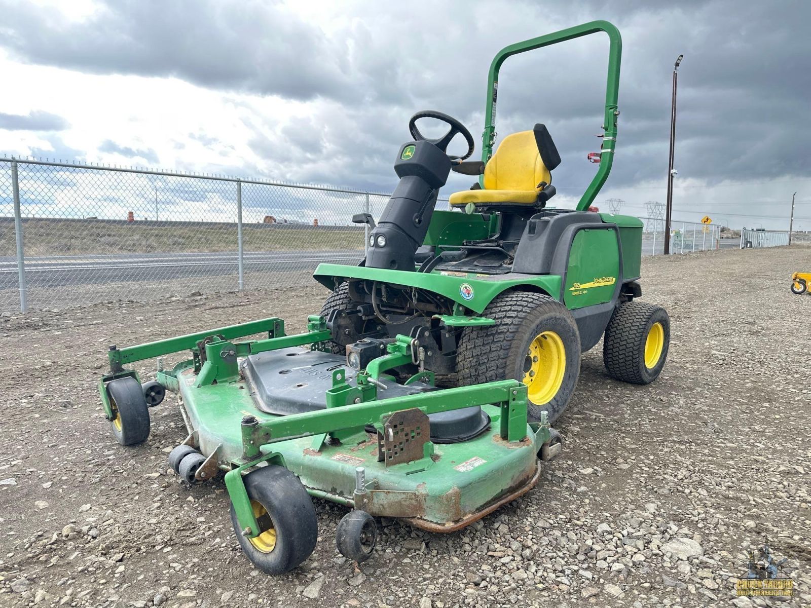 John Deere 1565 Lawn Tractor