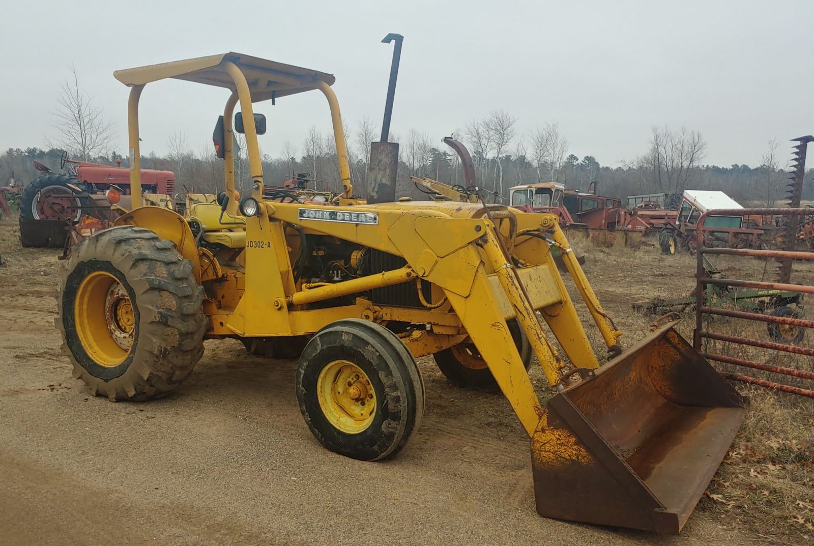 John Deere 302A