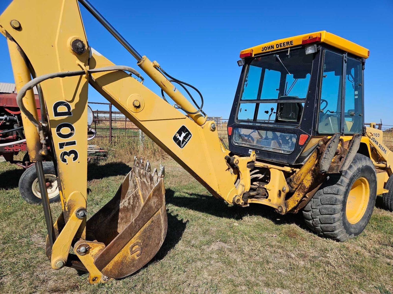 John Deere 310D