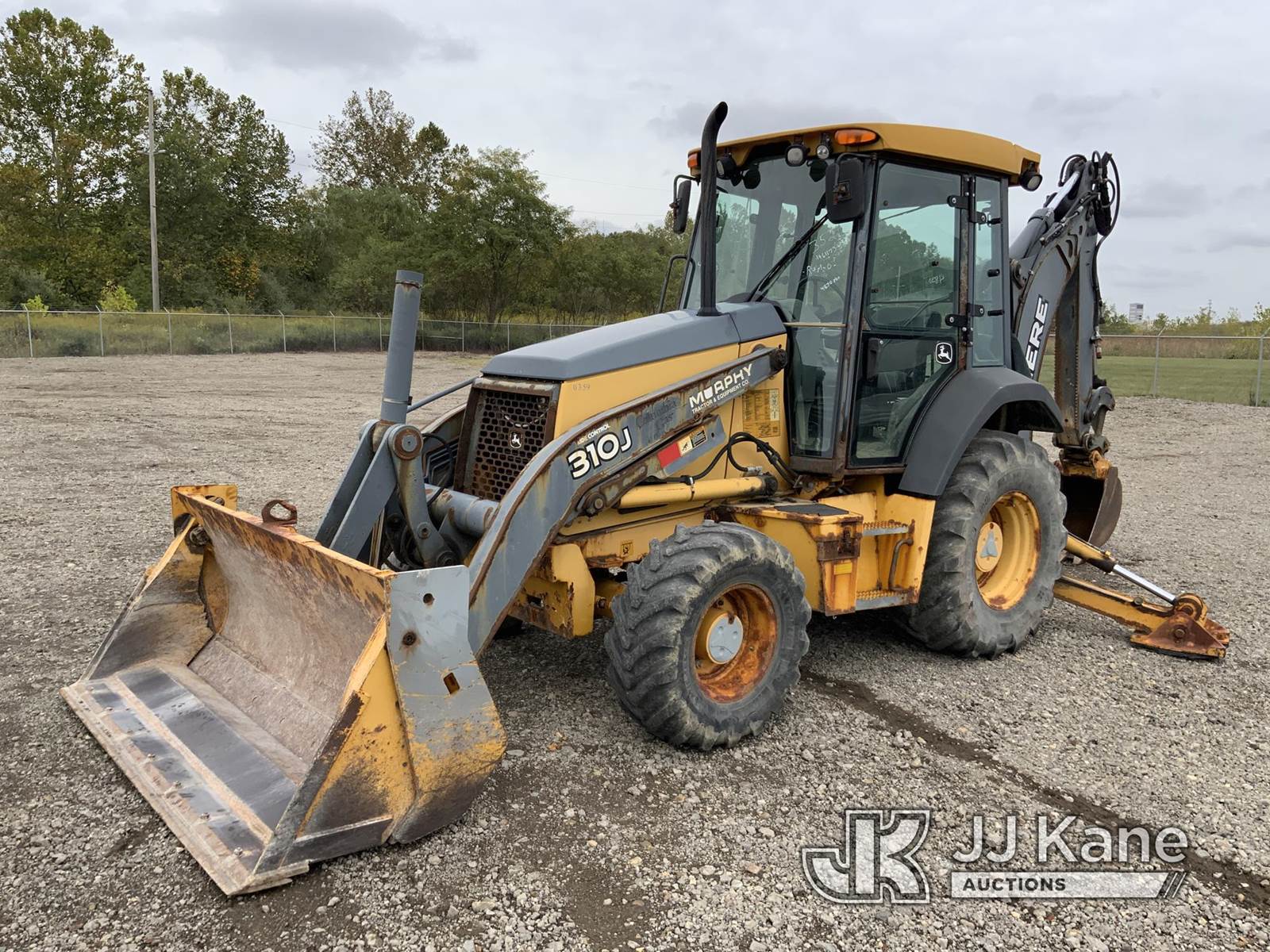 John Deere 310J — view 3