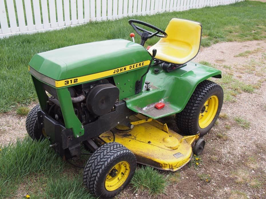 John Deere 312