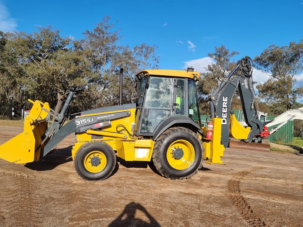 John Deere 315SJ Backhoe Loader