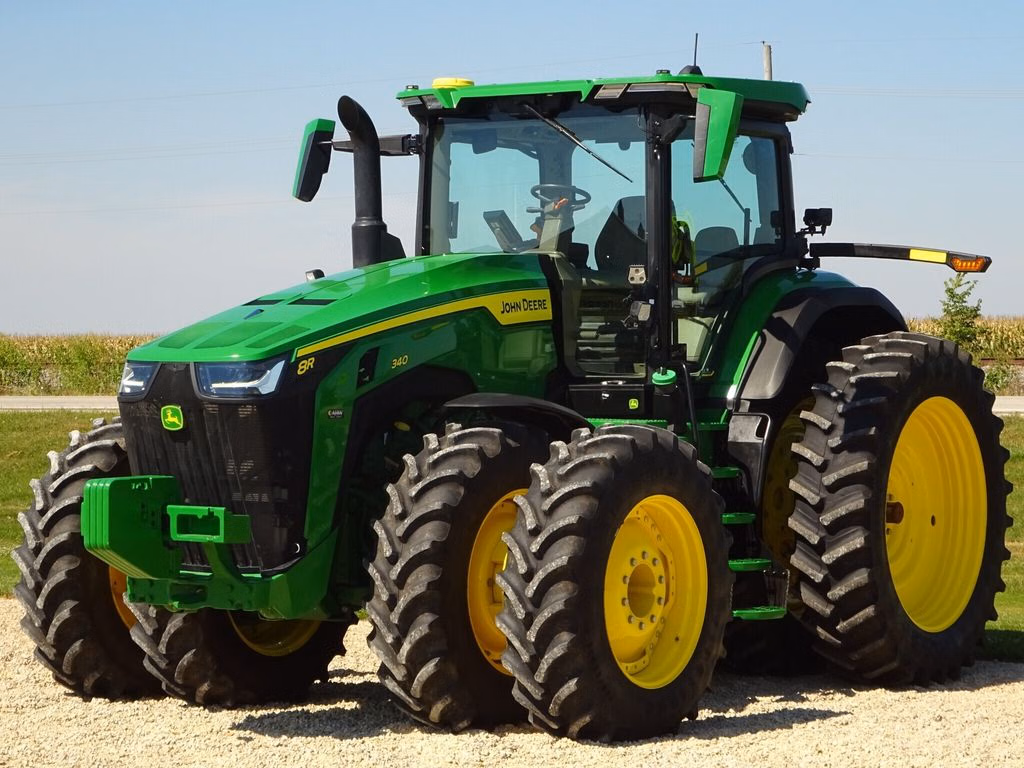 John Deere 340/S Snowmobile