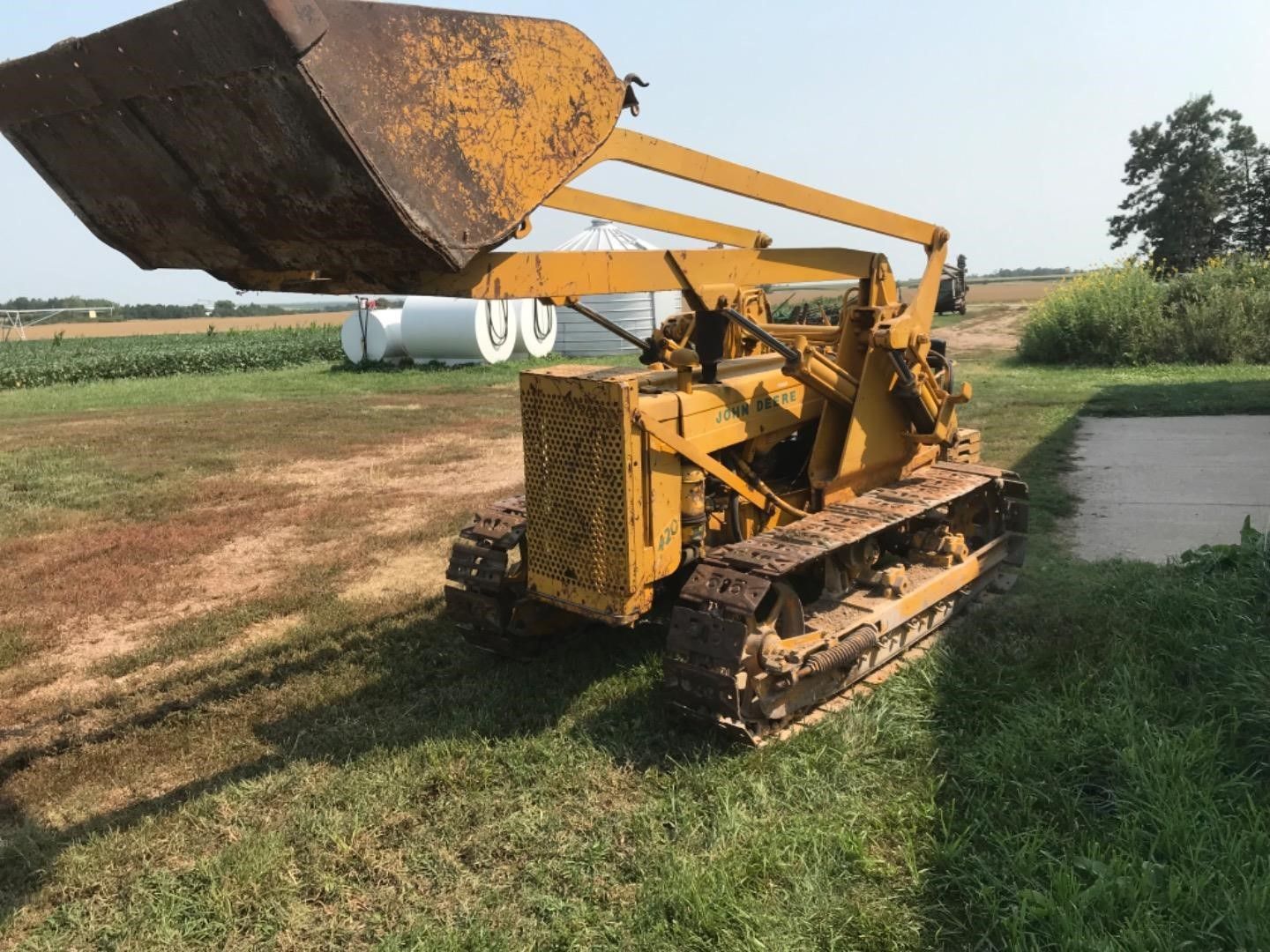 John Deere 420 Crawler Loader
