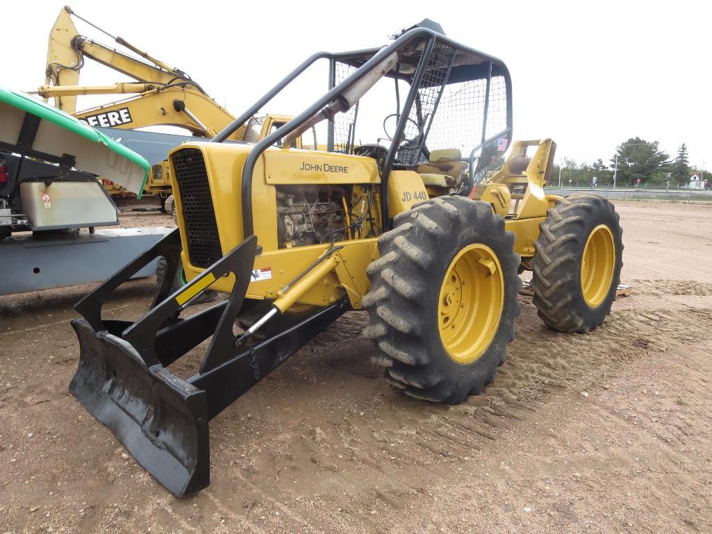John Deere 440A
