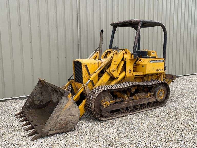 John Deere 450B Loader