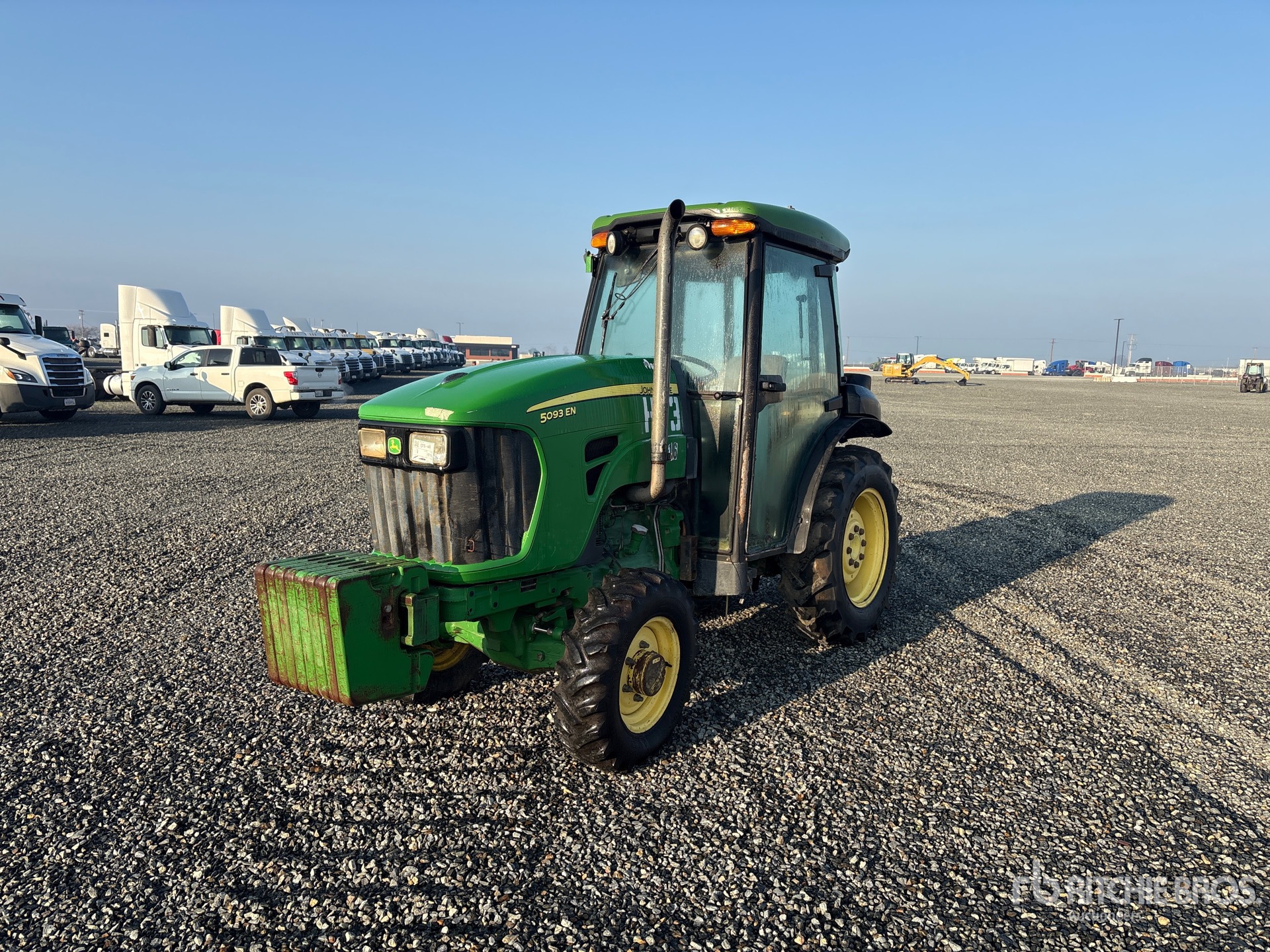 John Deere 5093EN — view 2