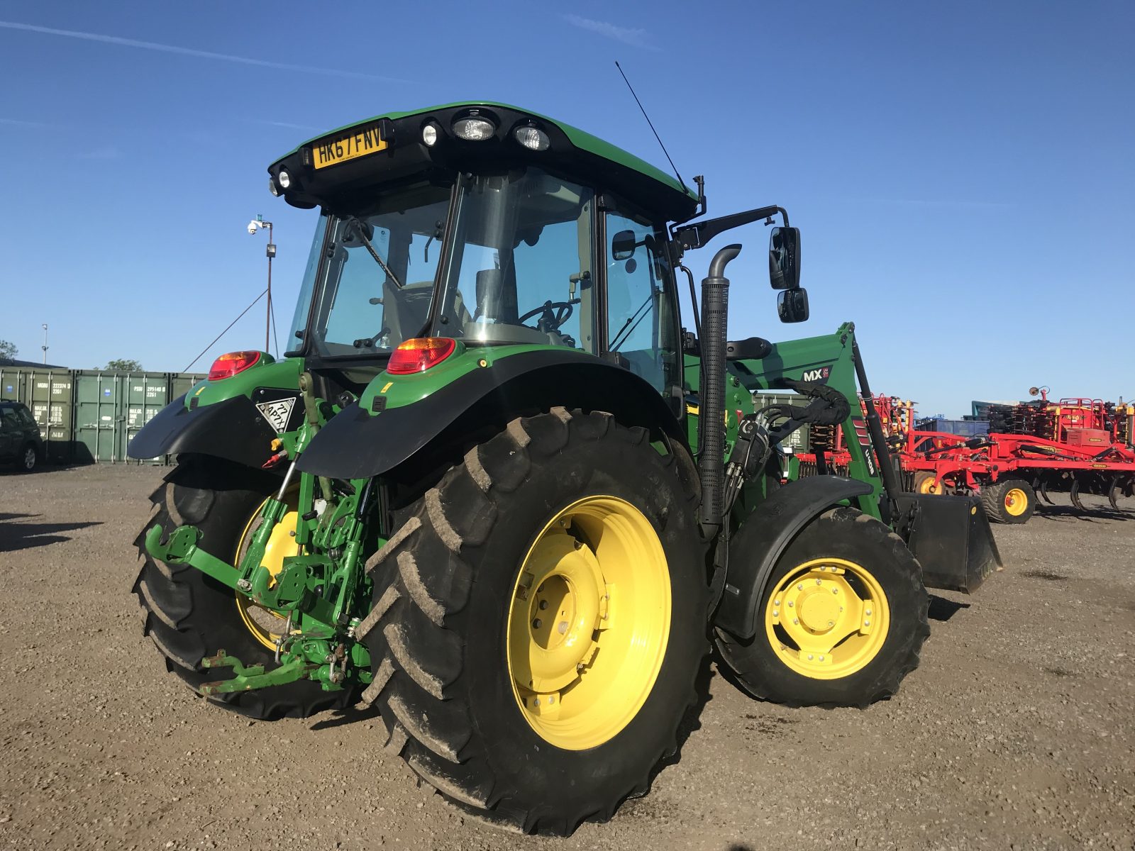 John Deere 5100R — view 2