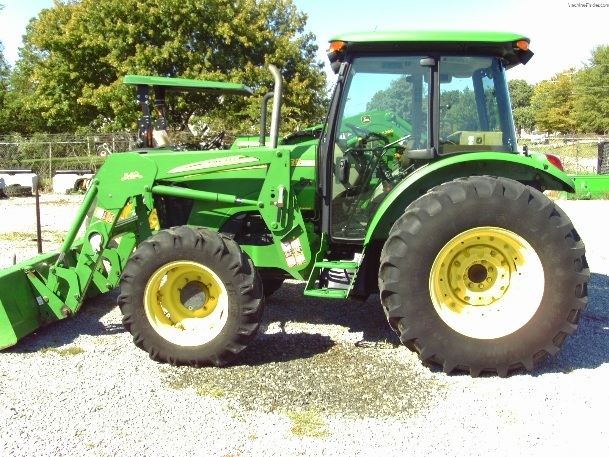 John Deere 5625 — view 3