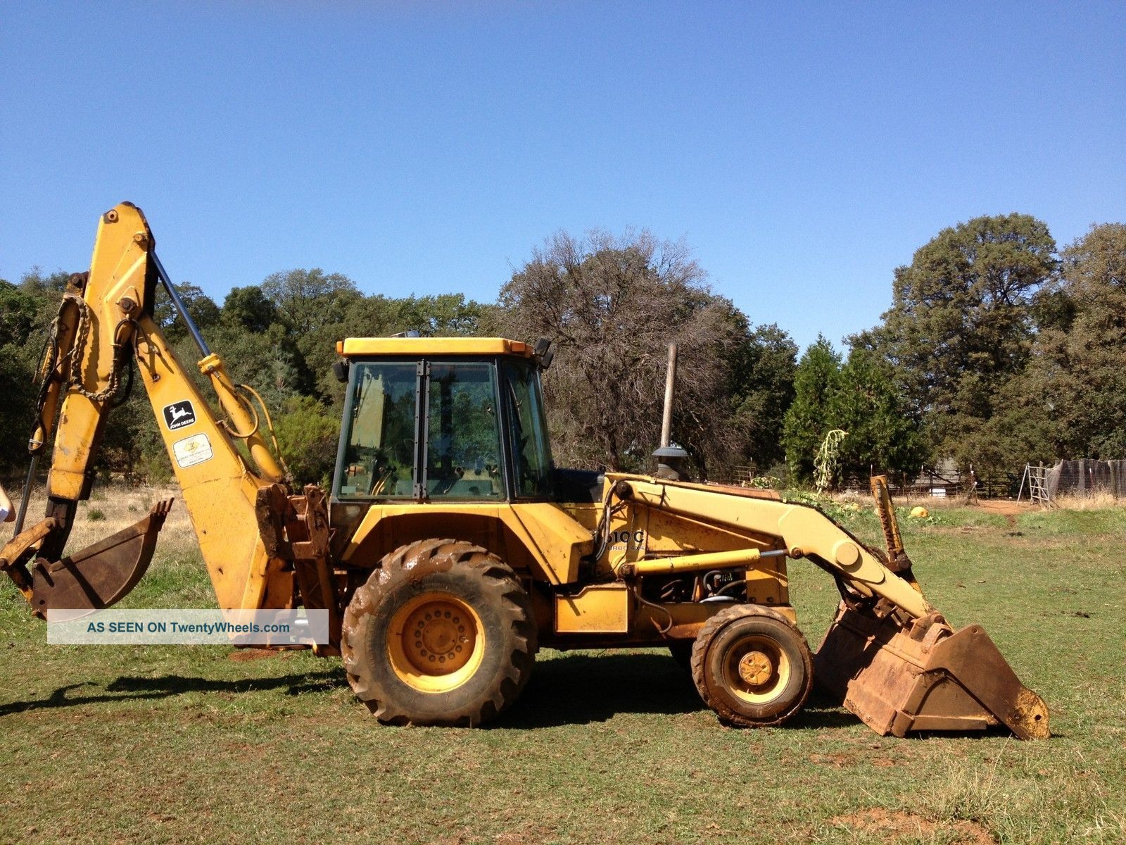 John Deere 610C