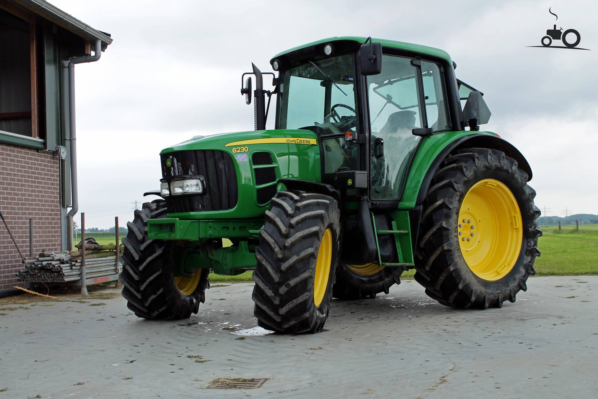 John Deere 6230 — view 3